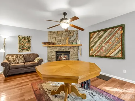 108 Nuthatch Trace Brevard NC 28712
