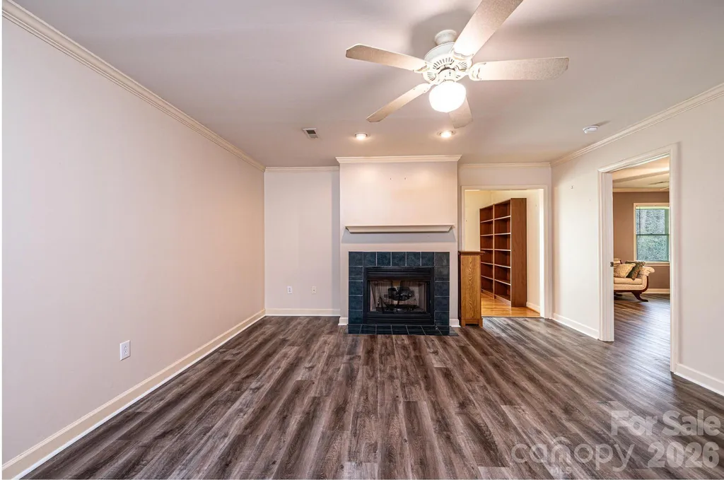 142 39th Avenue Court NW Hickory NC 28601