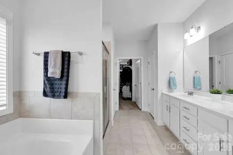 3556 County Down Avenue Kannapolis NC 28081