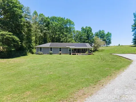 527 Floyd Blackwell Road Tryon NC 28782