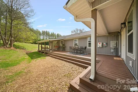 527 Floyd Blackwell Road Tryon NC 28782