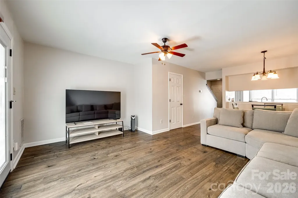 10961 Carmel Crossing Road Charlotte NC 28226