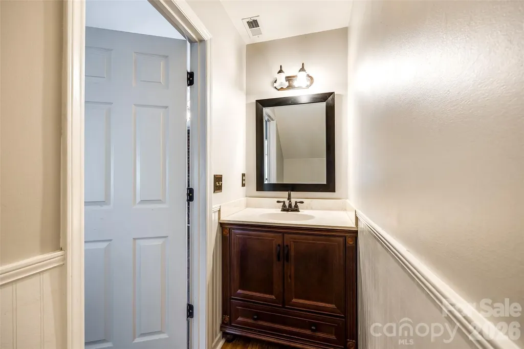 10961 Carmel Crossing Road Charlotte NC 28226