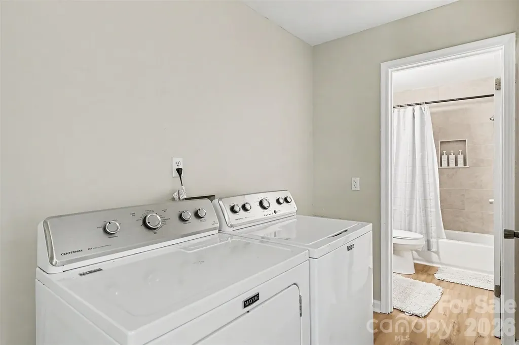 270/272 Spring Street SW Concord NC 28025