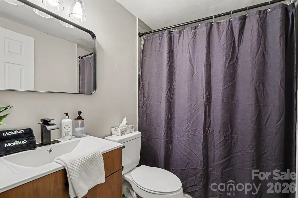 270/272 Spring Street SW Concord NC 28025