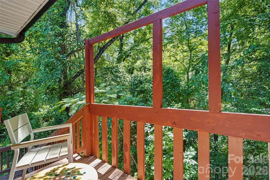 270/272 Spring Street SW Concord NC 28025