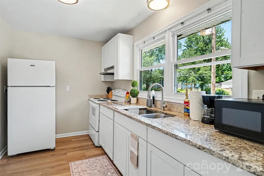 270/272 Spring Street SW Concord NC 28025