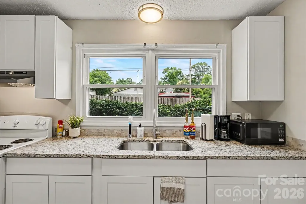 270/272 Spring Street SW Concord NC 28025
