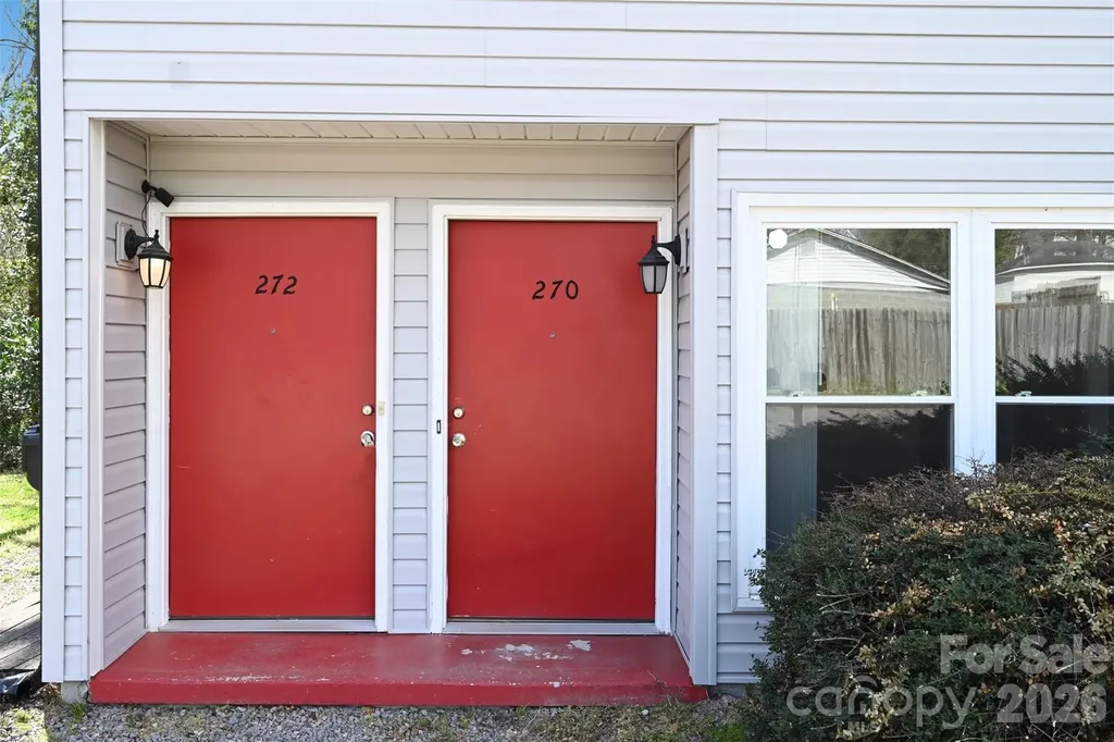 270/272 Spring Street SW Concord NC 28025