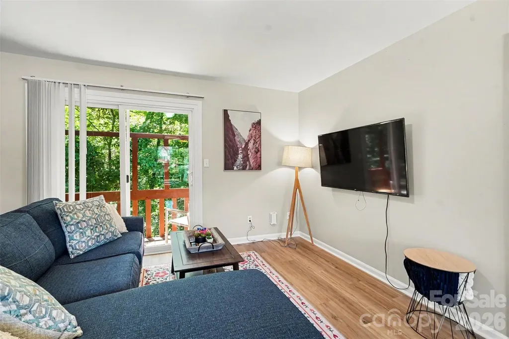 270/272 Spring Street SW Concord NC 28025