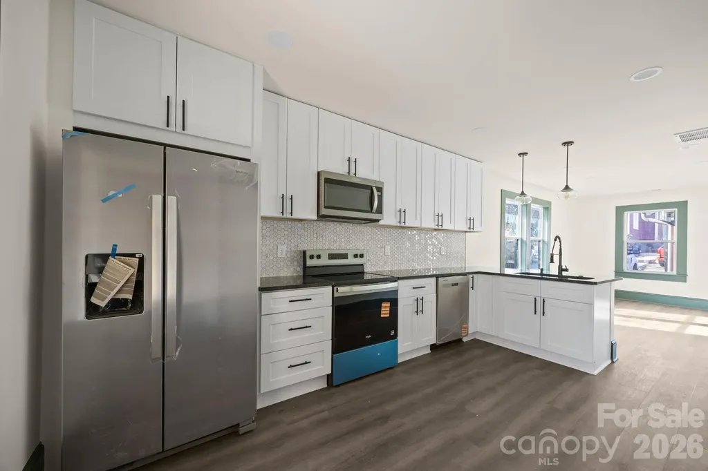 63 Elizabeth Place Asheville NC 28801