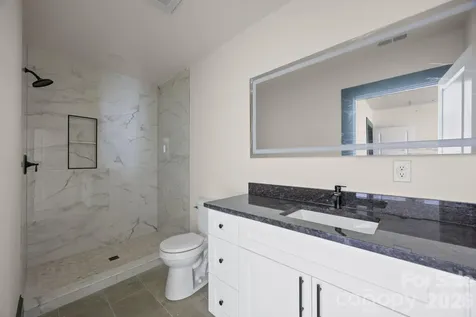 63 Elizabeth Place Asheville NC 28801