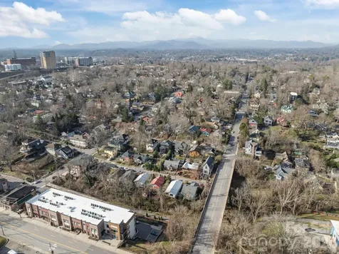 63 Elizabeth Place Asheville NC 28801