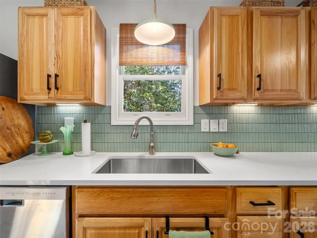 31 Elseetos Drive Brevard NC 28712