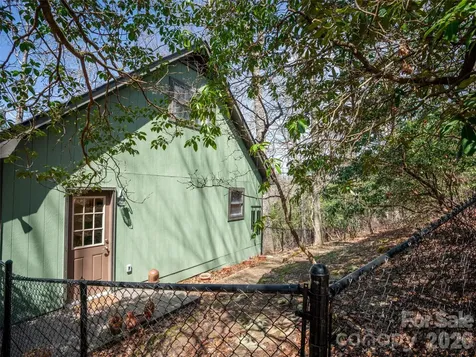 31 Elseetos Drive Brevard NC 28712