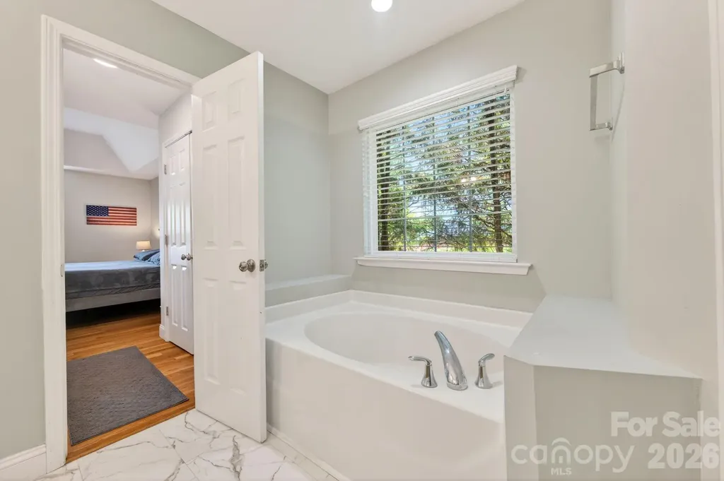 208 Deerfield Drive Mount Holly NC 28120