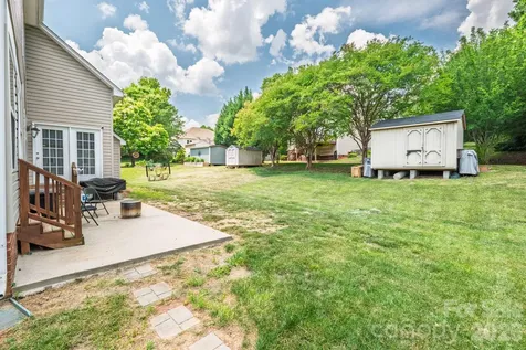 208 Deerfield Drive Mount Holly NC 28120