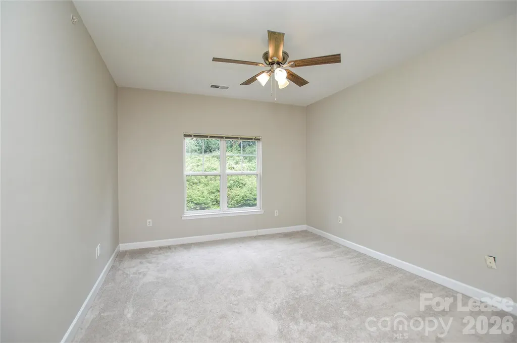 9823 Hyde Glen Court Charlotte NC 28262