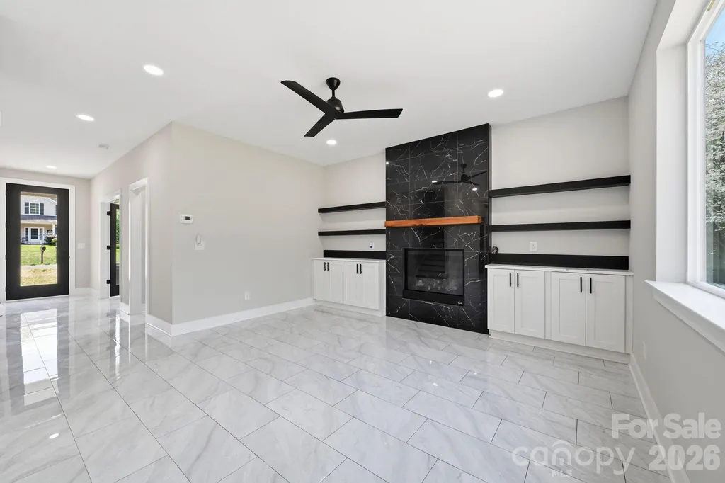 9215 Edinburg Avenue Huntersville NC 28078