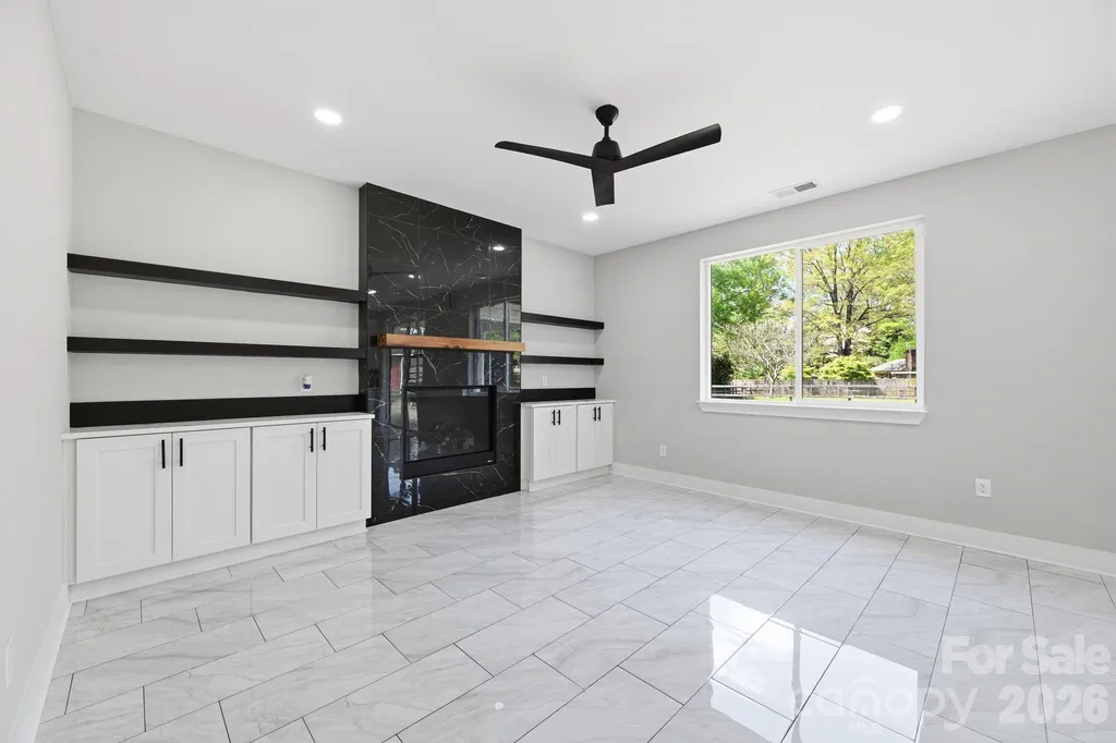 9215 Edinburg Avenue Huntersville NC 28078