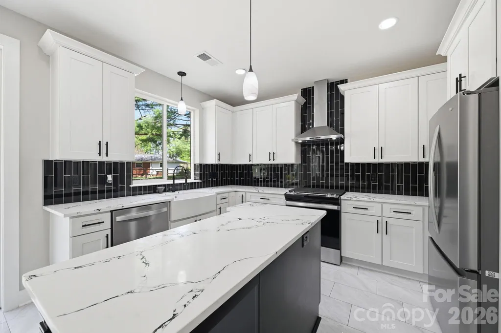 9215 Edinburg Avenue Huntersville NC 28078