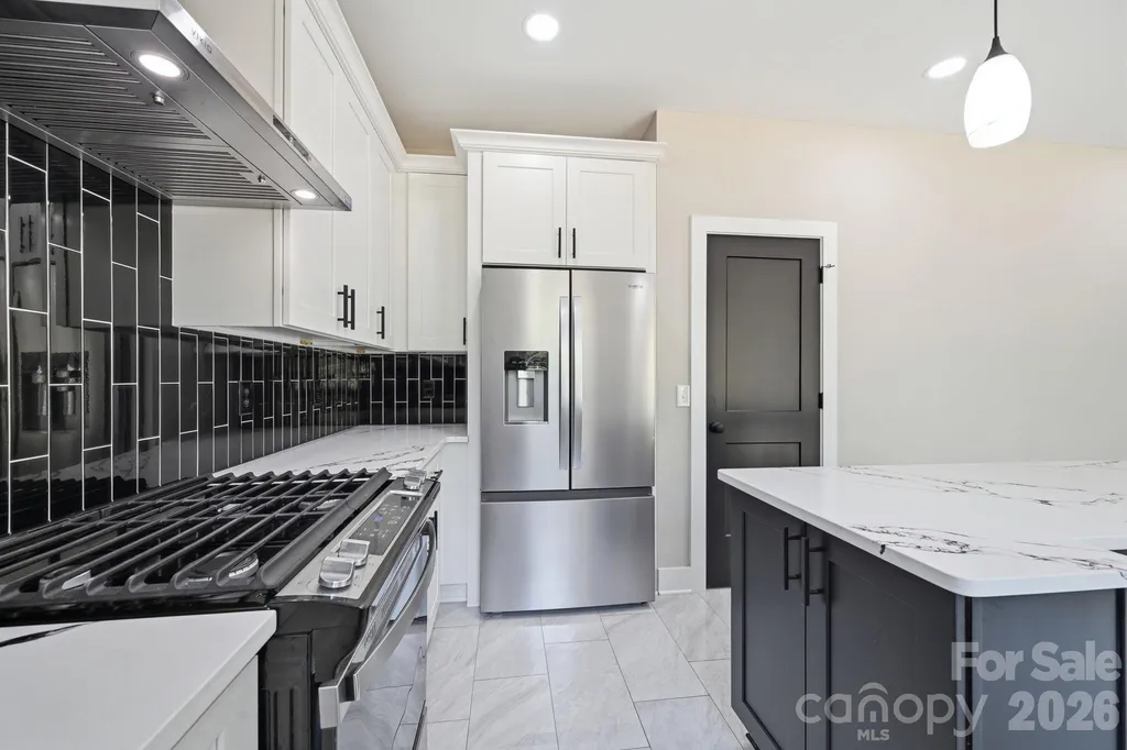 9215 Edinburg Avenue Huntersville NC 28078