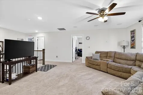 5516 Verona Road Charlotte NC 28213