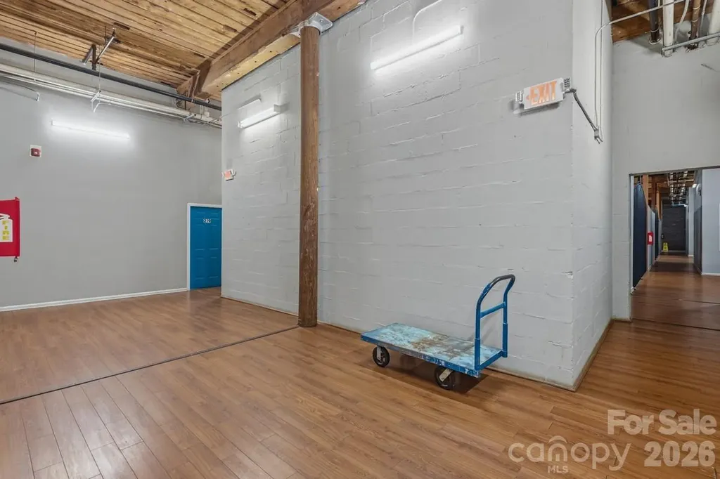 201 S Hoskins Road Charlotte NC 28208