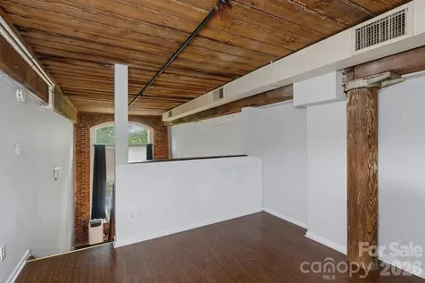 201 S Hoskins Road Charlotte NC 28208