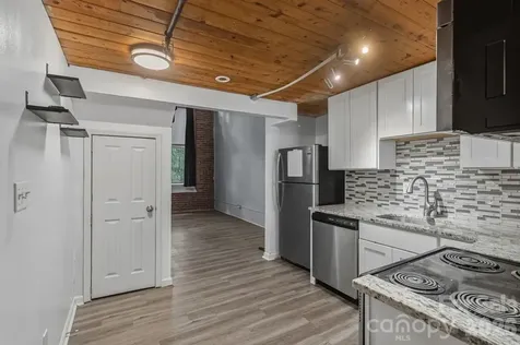 201 S Hoskins Road Charlotte NC 28208