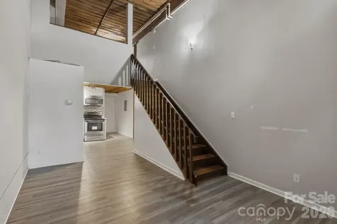 201 S Hoskins Road Charlotte NC 28208
