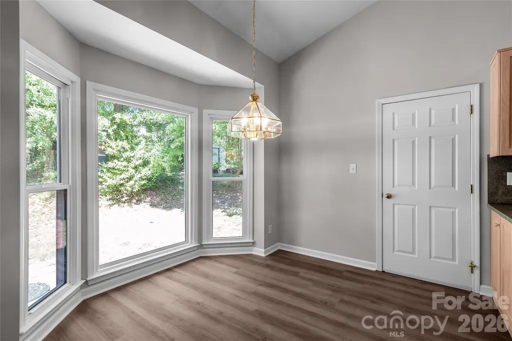 10713 Ridge Acres Road Charlotte NC 28214