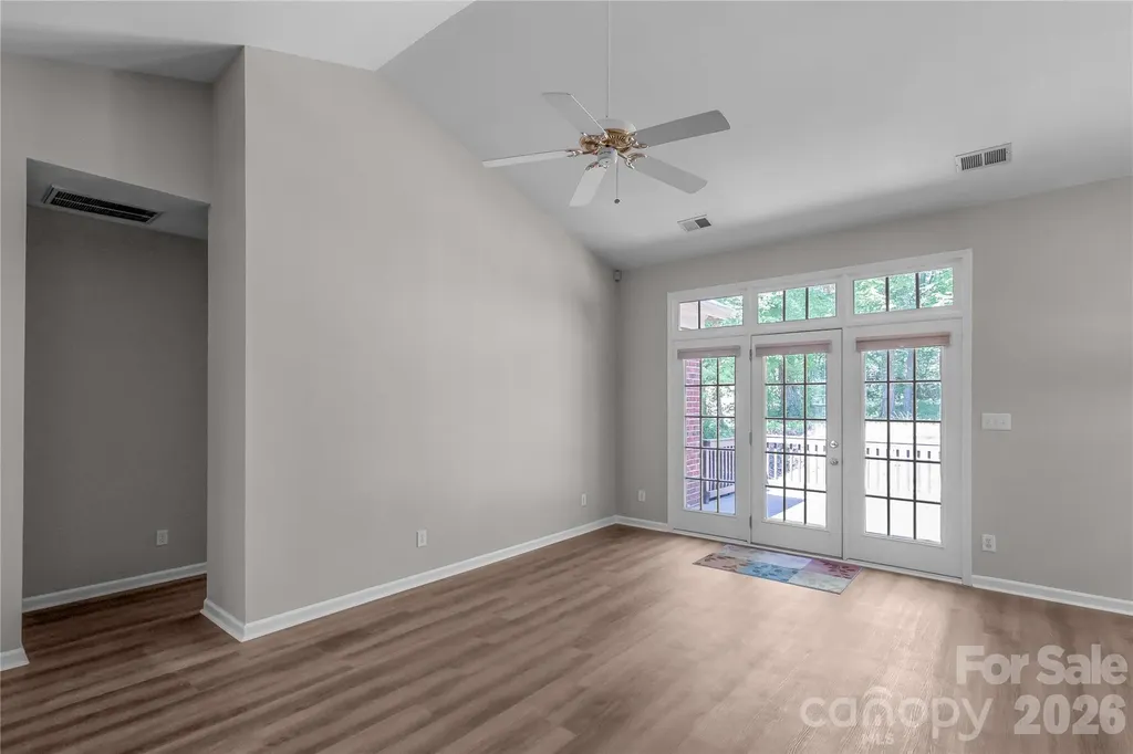 10713 Ridge Acres Road Charlotte NC 28214
