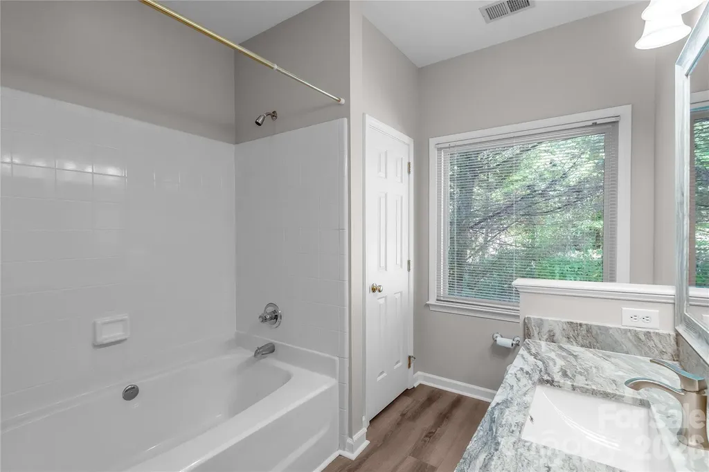 10713 Ridge Acres Road Charlotte NC 28214