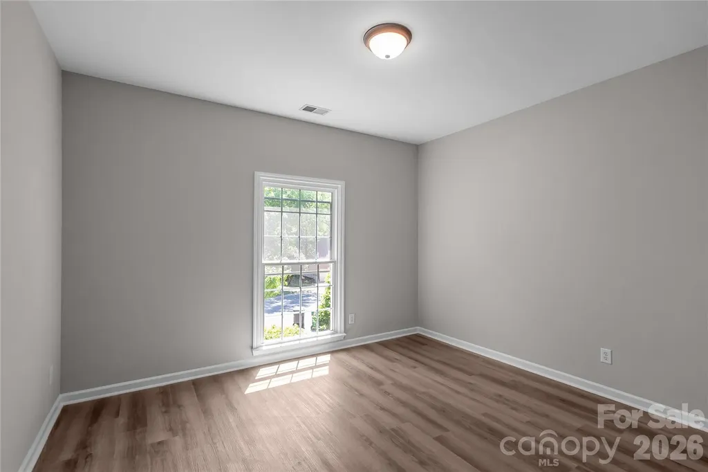 10713 Ridge Acres Road Charlotte NC 28214