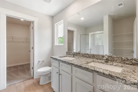 3416 Robindale Drive Winston Salem NC 27107