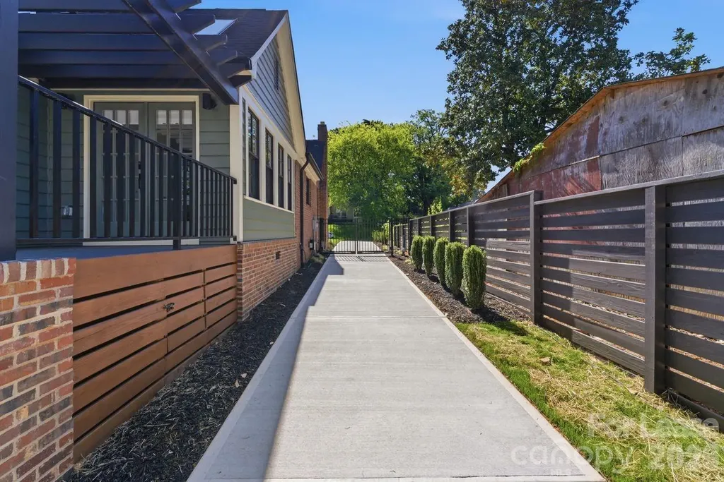 1840 Merriman Avenue Charlotte NC 28203