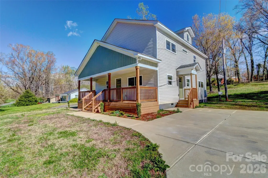 902 N Mountain Street Cherryville NC 28021
