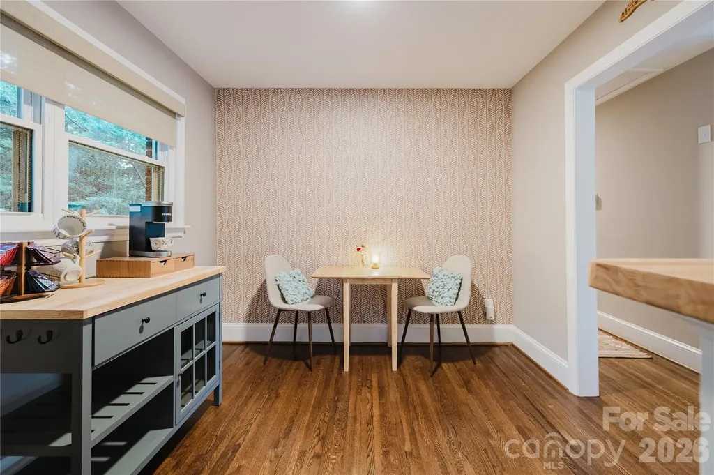 4920 Raymond Place Charlotte NC 28205