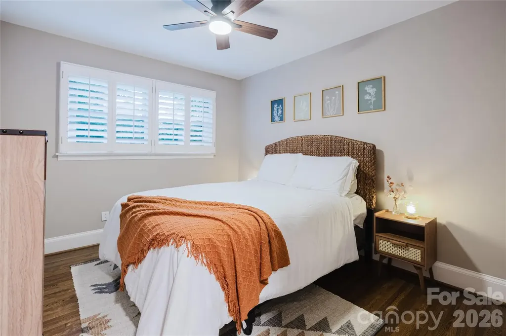 4920 Raymond Place Charlotte NC 28205