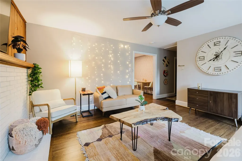 4920 Raymond Place Charlotte NC 28205