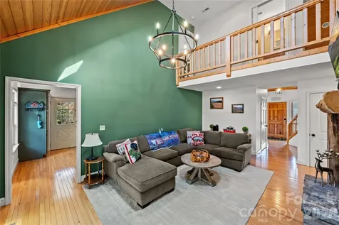 60 Rolling Lane Maggie Valley NC 28751