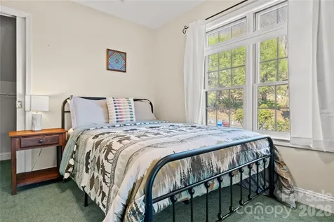 60 Rolling Lane Maggie Valley NC 28751