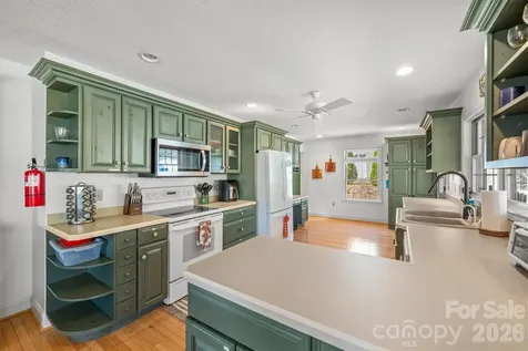 60 Rolling Lane Maggie Valley NC 28751