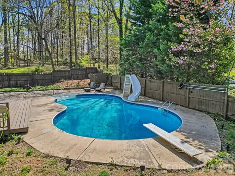 1560 Chatham Court NW Concord NC 28027