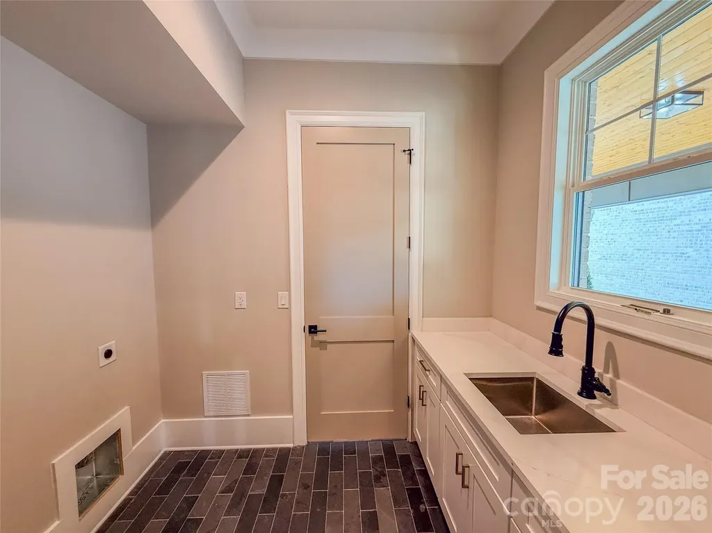 4822 Walker Road Charlotte NC 28211