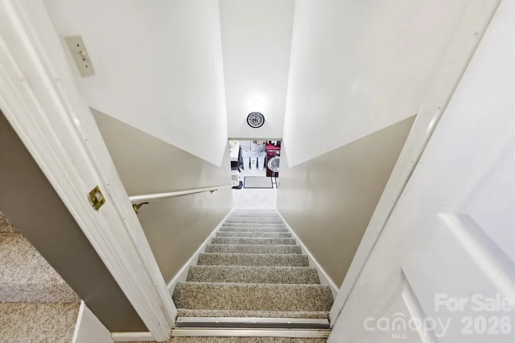 1489 Round Mountain Road Brevard NC 28712