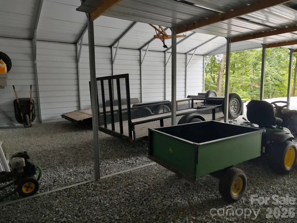 1489 Round Mountain Road Brevard NC 28712