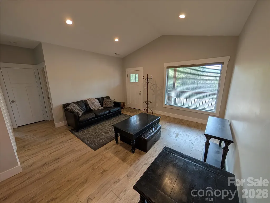 386 Sunset Drive Mill Spring NC 28756