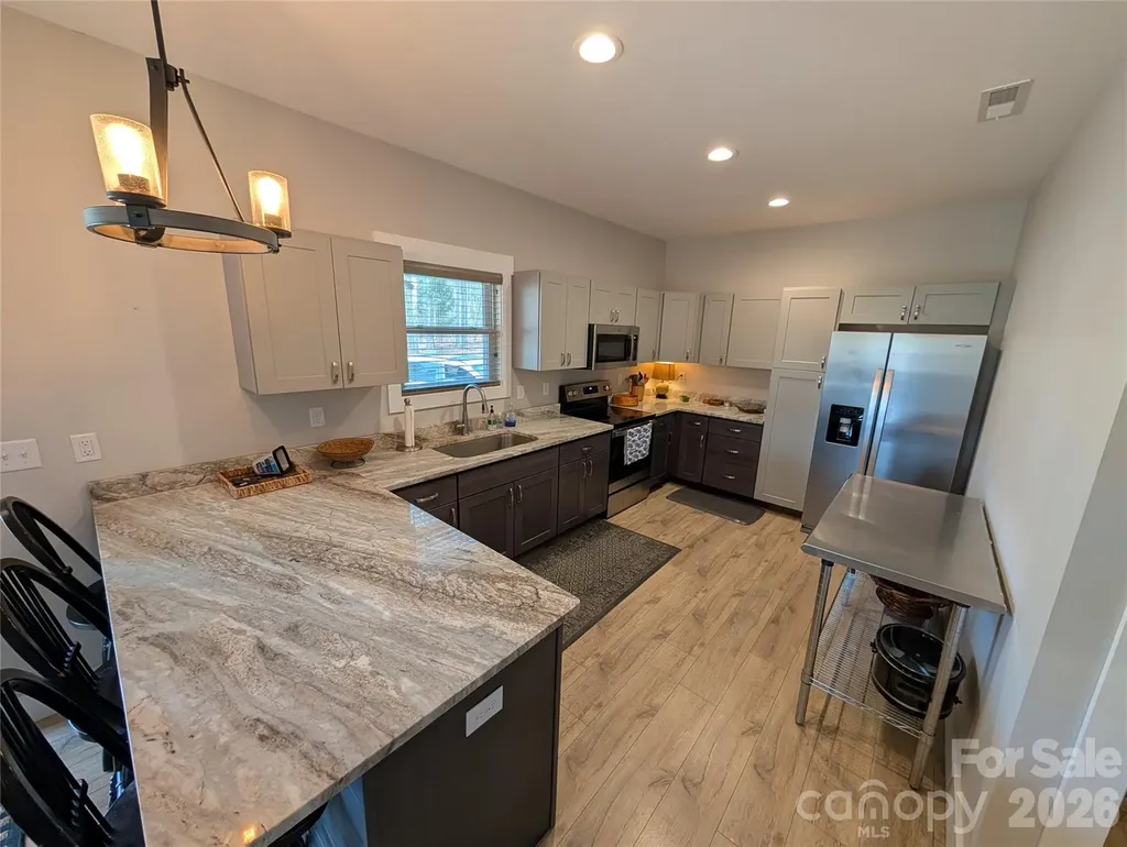 386 Sunset Drive Mill Spring NC 28756